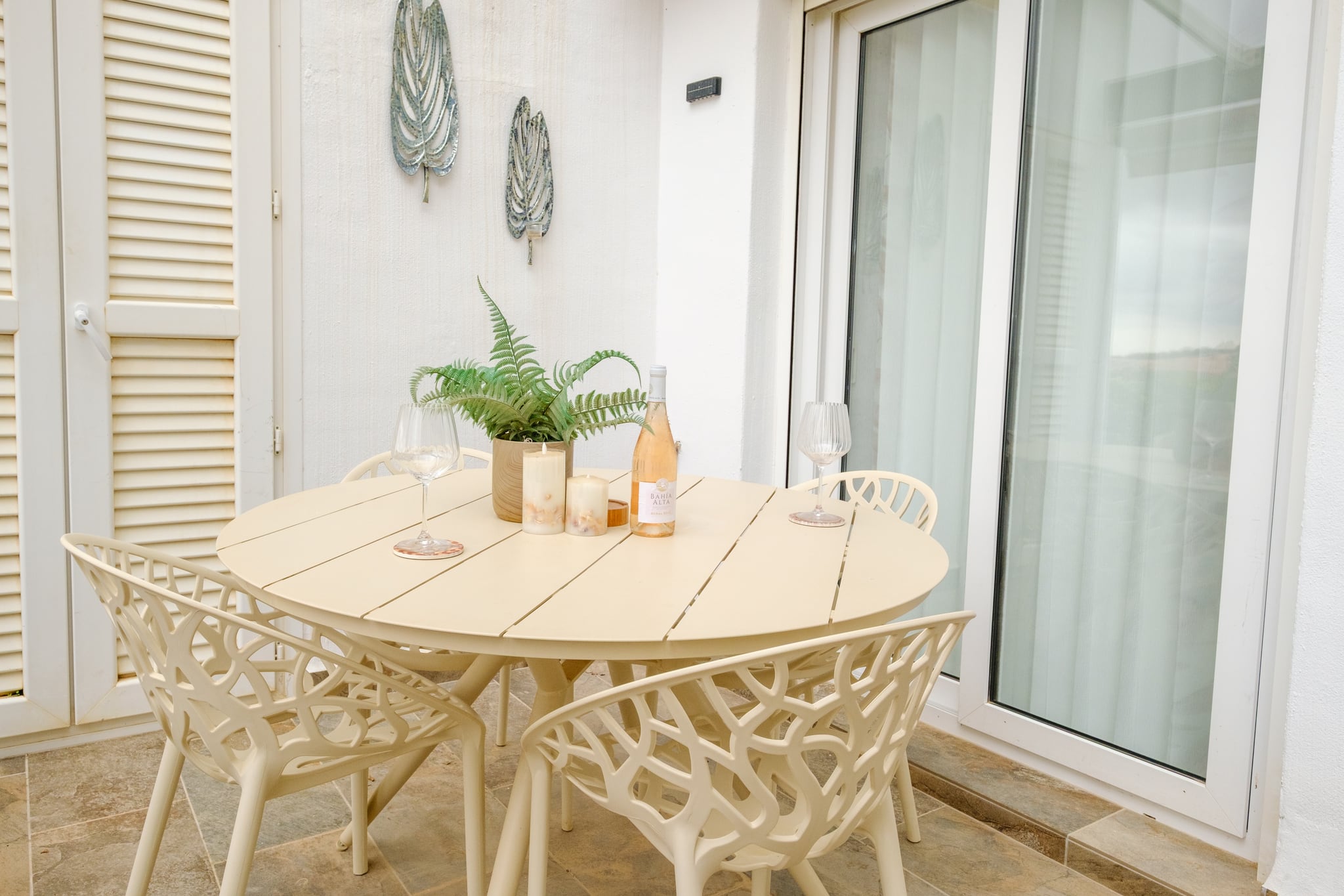 Verde · Outdoor dining
