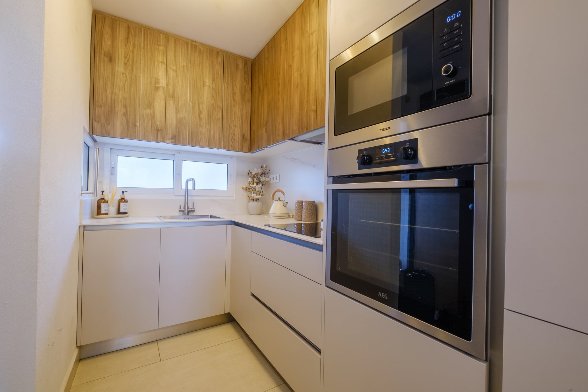 Verde · Kitchen